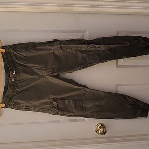 COPY - Green cotton cargo pants big kid size 12